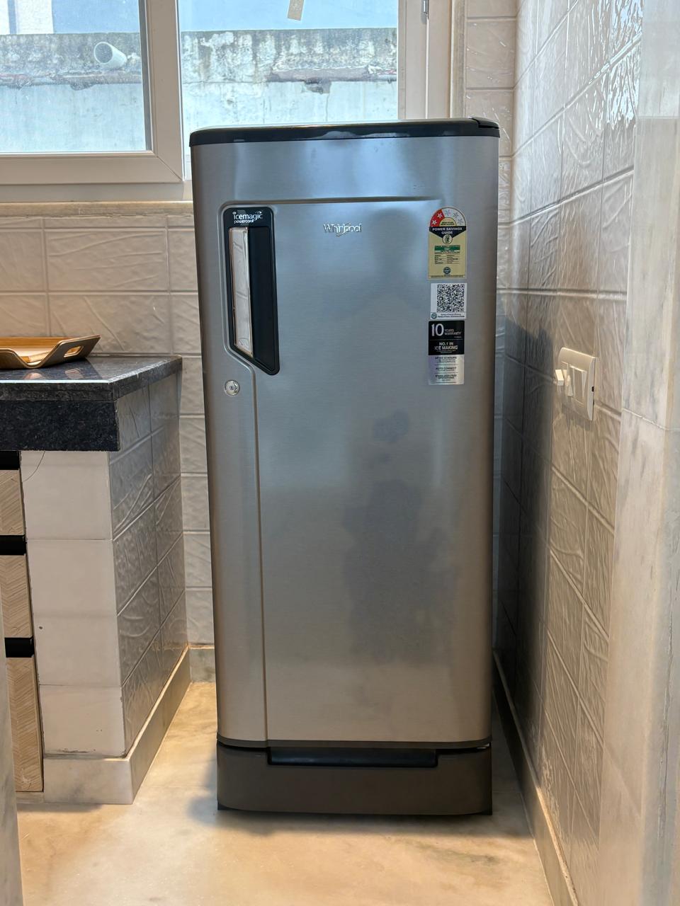 Refrigerator